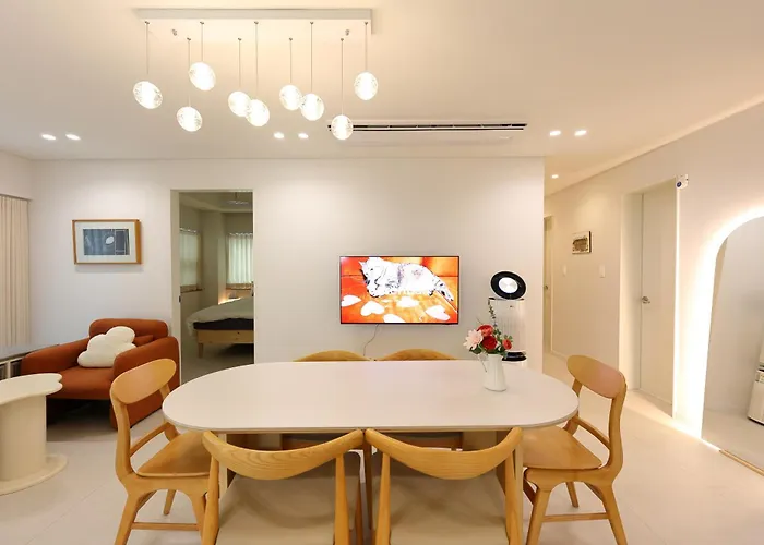 Apartment #newlyopened #seoulmate #hongdae #yeonnam Seoul
