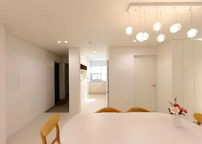 #newlyopened #seoulmate #hongdae #yeonnam Apartment *