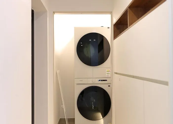 Apartment #newlyopened #seoulmate #hongdae #yeonnam