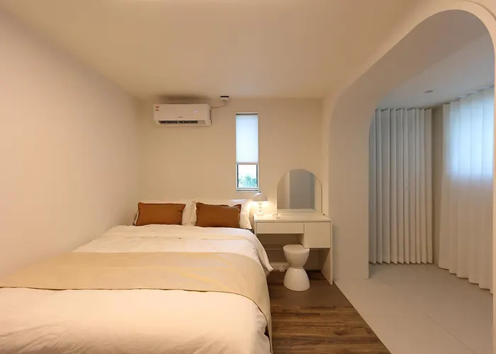 #newlyopened #seoulmate #hongdae #yeonnam Apartment Seoul