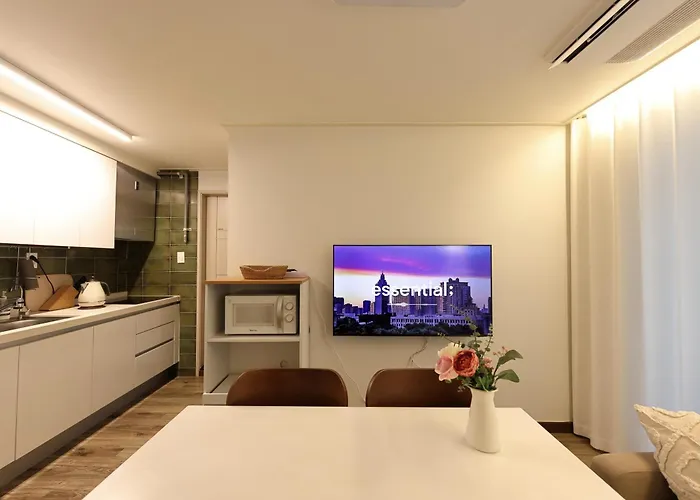 #newlyopened #seoulmate #hongdae #yeonnam Apartment *